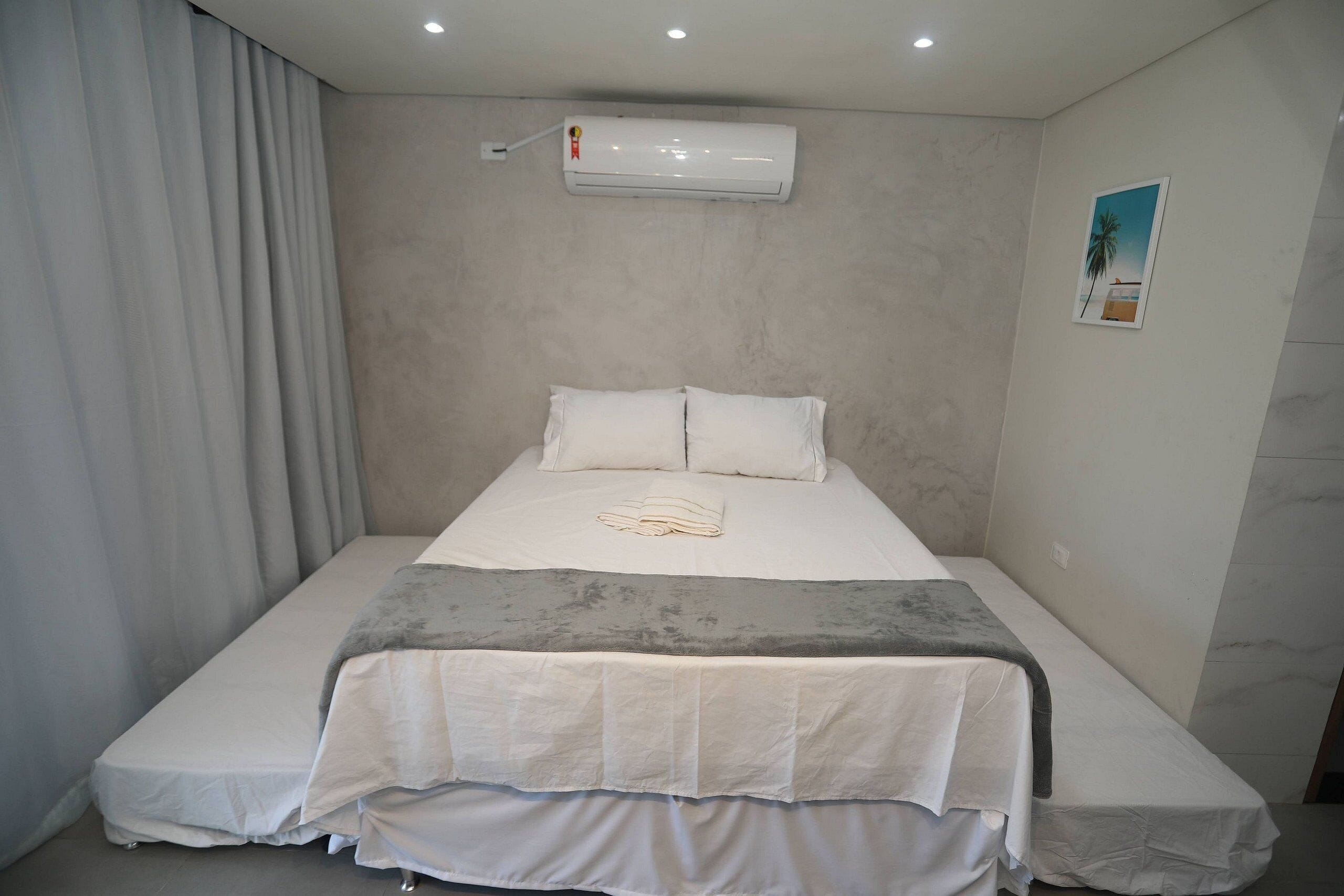 Basic Apartment | 1 bedroom, hypo-allergenic bedding, pillowtop beds