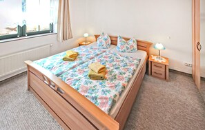 2 habitaciones, cuna de viaje, wifi gratis y ropa de cama 