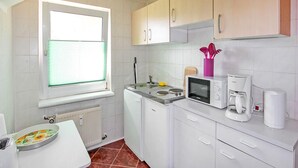 雪櫃、爐具、廚房用具/餐具/器皿