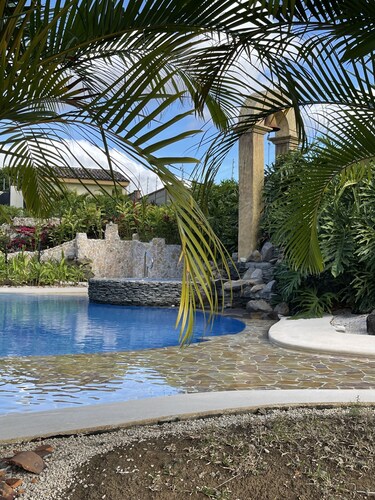 EL Retiro Luxury Villa - Costa Rica Casa de Lujo Tipo Colonial - Comodidad 100%