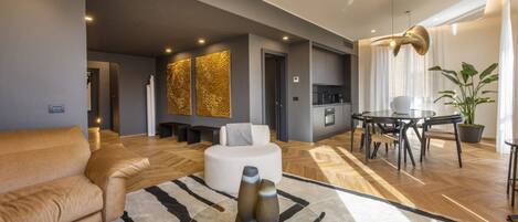 Télévision, chaîne hi-fi