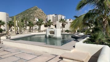 AuĂenpool, beheizter Pool