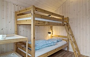 2 Schlafzimmer, Reisekinderbett, kostenloses WLAN