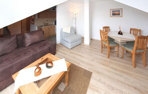 TV, stereo - Ferienwohnung Karlshagen (Karlshagen (Ostseebad))