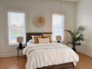 2 bedrooms, desk, travel cot, free WiFi