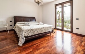 6 chambres, lit de bébé portatif, accÚs au Wi-Fi (inclus)