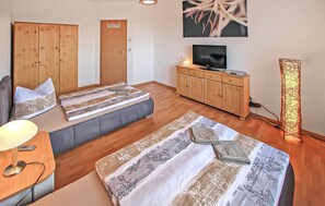 2 habitaciones, cuna de viaje y wifi gratis 