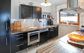 Refrigerador, horno, parrilla de estufa y lavavajillas 