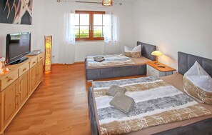 2 habitaciones, cuna de viaje y wifi gratis 