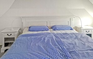 2 Schlafzimmer, Reisekinderbett, kostenloses WLAN, Bettwäsche