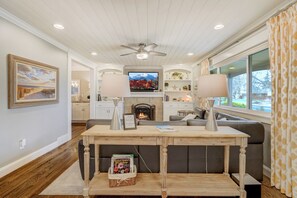 House | Living area - Pioneer Peak (Colorado Springs)