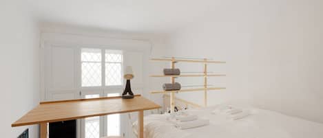 1 bedroom, desk, iron/ironing board, WiFi