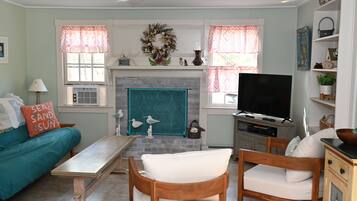 Smart TV, DVD player