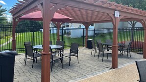 Outdoor dining - Lake Winnipesaukee, Weirs Beach! (Laconia)