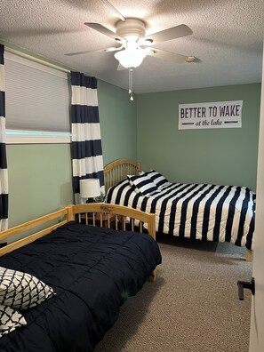 2 Schlafzimmer, Bügeleisen/Bügelbrett, kostenloses WLAN, Bettwäsche