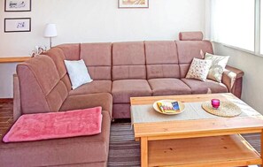TV, DVD player, aparelho de som
