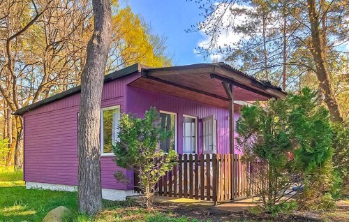 Beautiful home in Rheinsberg OT Warenthi with WiFi