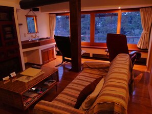 Suite, vista al océano | Wifi gratis y ropa de cama 