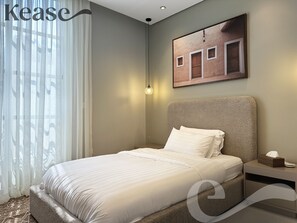 3 bedrooms, blackout curtains, iron/ironing board, free WiFi