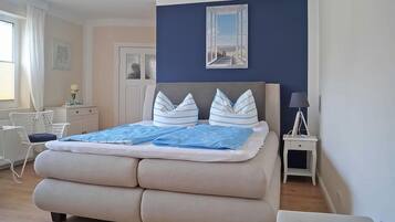 3 Schlafzimmer, Reisekinderbett, Bettwäsche