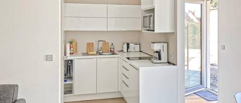 Kühlschrank, Herdplatte, Geschirrspüler