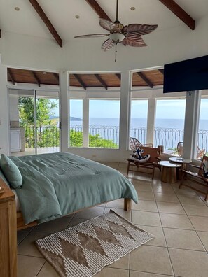 6 soverom, skrivebord, strykejern/-brett og wi-fi