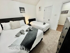 4 bedrooms, desk, iron/ironing board, travel cot
