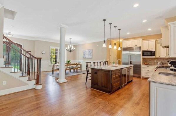 Fridge, microwave, oven, stovetop - Luxury lake-front family home with pool! (Apex)