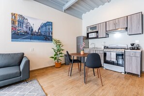 Fridge, microwave, oven, stovetop