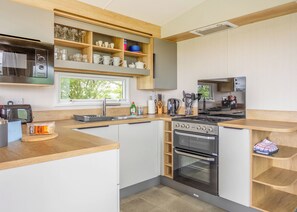 Private kitchen - 1 bedroom accommodation in Sandgreen (Sandgreen)