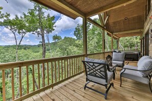Property grounds - A Cabin In the Sky in Cherry Log Ga (Blue Ridge)