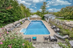 Outdoor pool, a heated pool