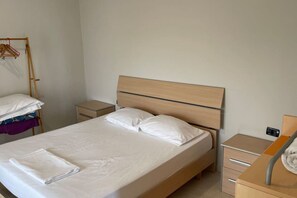 2 camere, una scrivania, ferro/asse da stiro, Wi-Fi