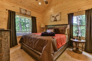 2 slaapkamers, een strijkplank/strijkijzer, gratis wifi, beddengoed