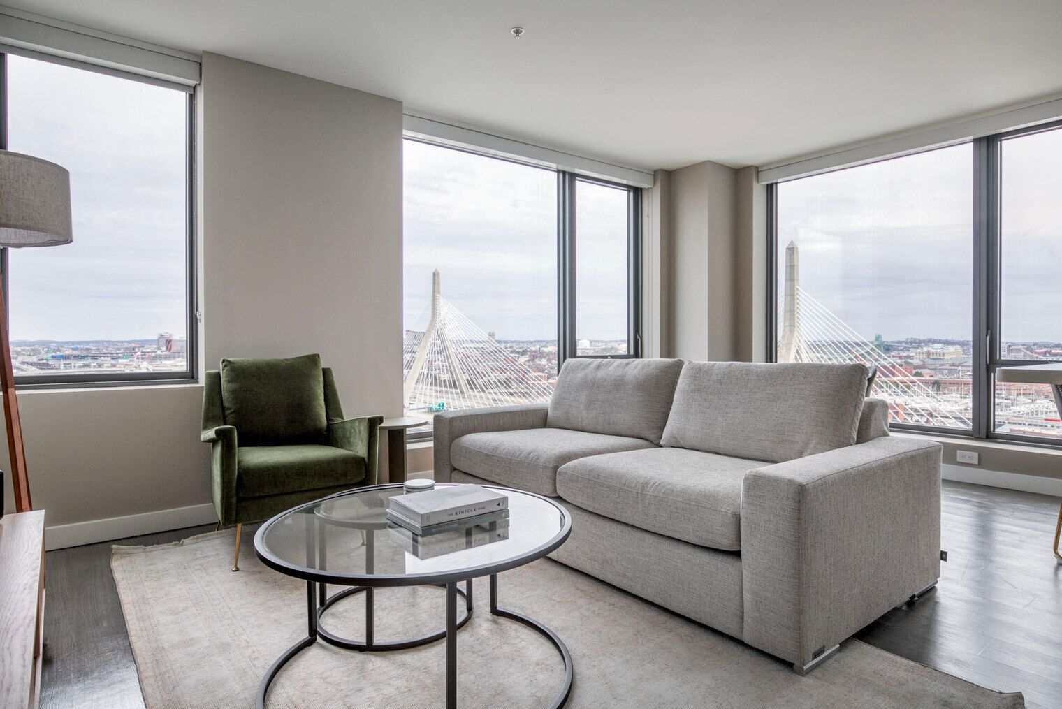 Télévision, chaîne hi-fi