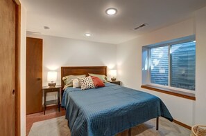 3 soverom, strykejern/-brett, reiseseng for barn og wi-fi