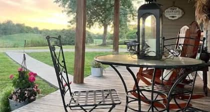 Country setting near Mammoth cave , Barren River