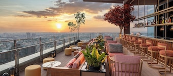 Solaire Resort North