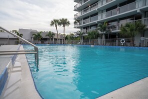 Pool - Cozy & Luxe King Suite - 8 minutes to Walt Disney!  (Kissimmee)