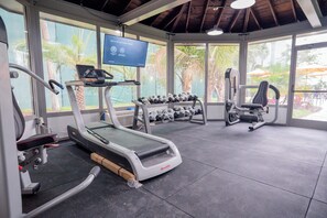 Fitness facility - Cozy & Luxe King Suite - 8 minutes to Walt Disney!  (Kissimmee)