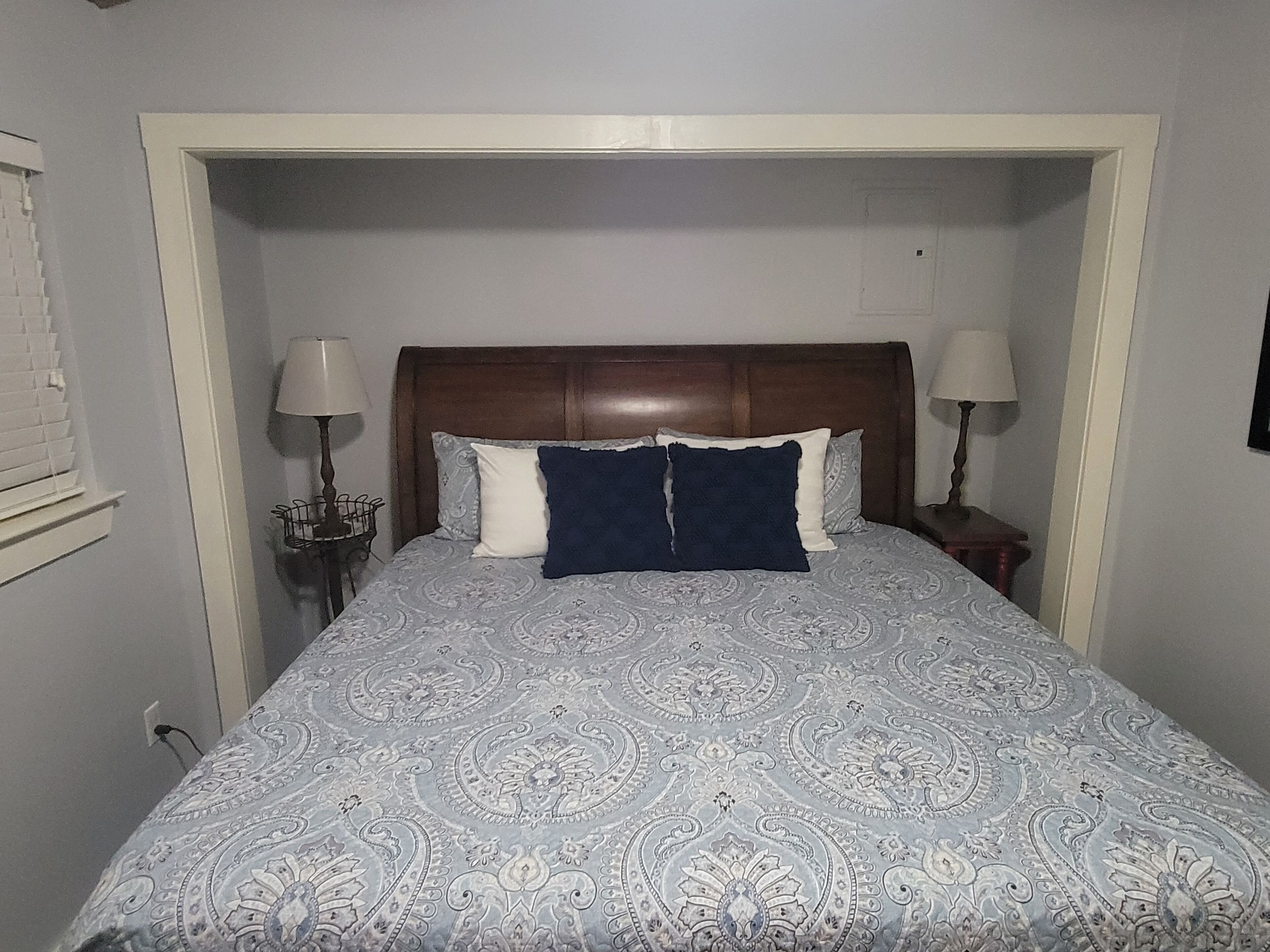 2 chambres, fer et planche à repasser, Wi-Fi gratuit, draps fournis