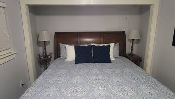 2 chambres, fer et planche à repasser, Wi-Fi gratuit, draps fournis