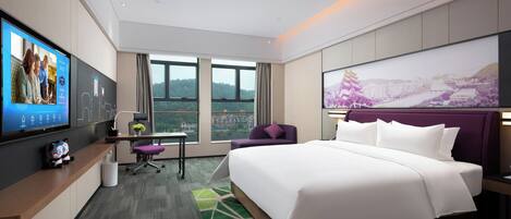 Panoramic Double Room Single Use | Desk, laptop workspace, iron/ironing board, free WiFi