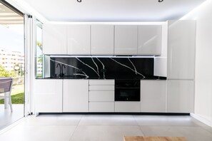 R�éfrigérateur, micro-ondes, four, lave-vaisselle