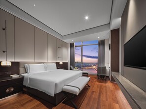 Down comforters, memory foam beds, minibar, in-room safe - Wanda Realm Yudu Ganzhou (Ganzhou)