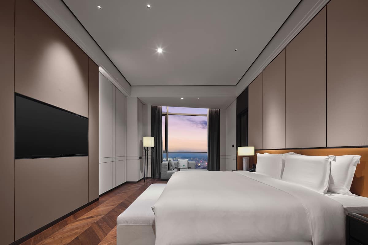 Down duvets, memory-foam beds, minibar, in-room safe