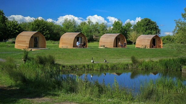 Exterior - Somerset glamping pod with access to adventure activities. (East Huntspill)