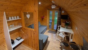 Living area - Somerset glamping pod with access to adventure activities. (East Huntspill)