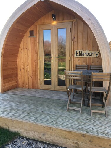 Somerset glamping pod with access to adventure activities.