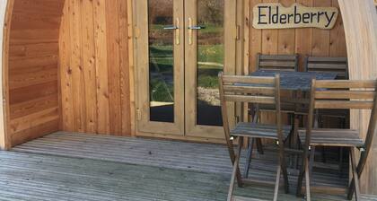 Somerset glamping pod with access to adventure activities.